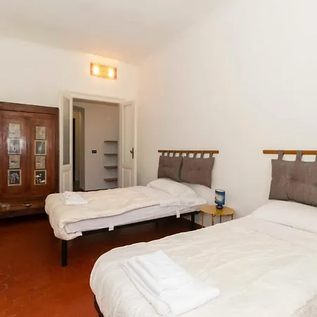 Mercato Centrale Roomy Turin